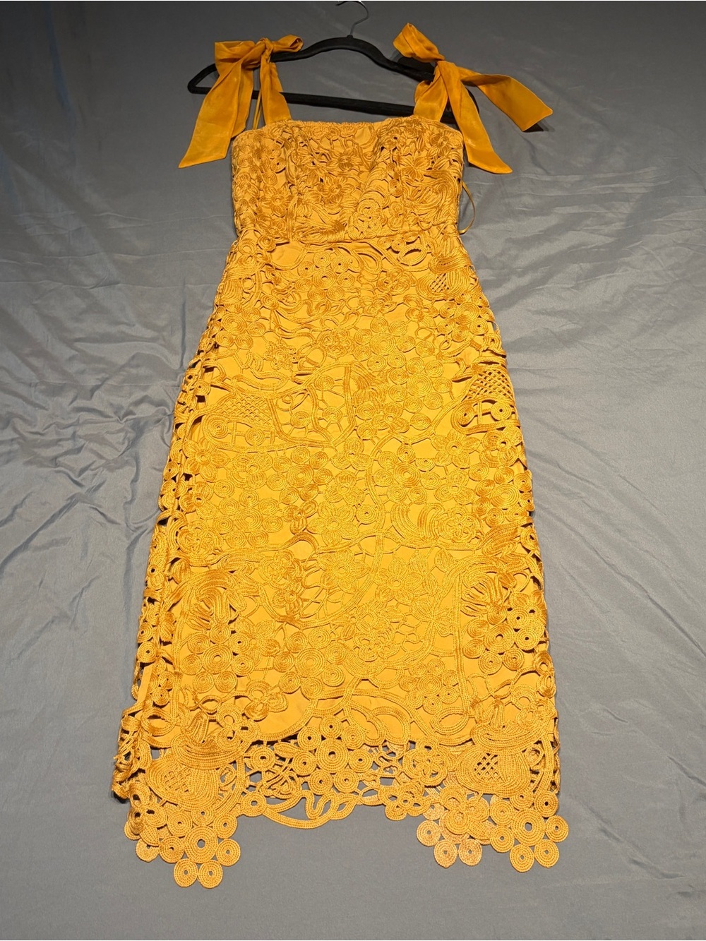 Adelyn Rae Crochet Lace Midi Dress Women’s Size XS Gold with Tie Straps